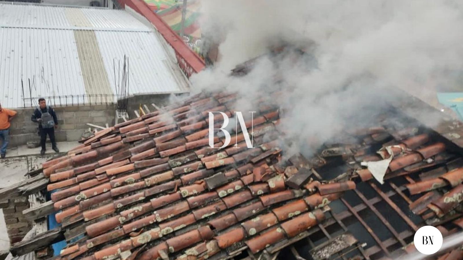 Se incendia casa  en Zinacantepec